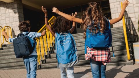Publicar fotos de la vuelta al colegio puede poner a los menores en riesgo