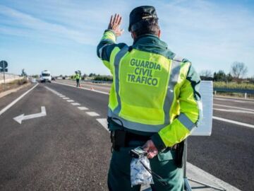 Control de la Guardia Civil de Tr&aacute;fico