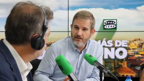 Ignacio Urquizu, con Carlos Alsina en ‘Más de uno’: “Con el hiperliderazgo de Pedro Sánchez se ha perdido parte del poder de la militancia” Ignacio Urquizu, con Carlos Alsina en ‘Más de uno’: “Con el hiperliderazgo de Pedro Sánchez se ha perdido parte del poder de la militancia”