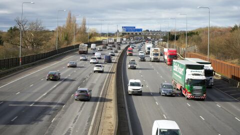 Mayo cierra con 99 fallecidos en accidentes de tráfico en carreteras españolas, ocho más que en 2024 Mayo cierra con 99 fallecidos en accidentes de tráfico en carreteras españolas, ocho más que en 2024