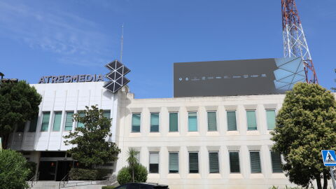 Antena 3 arrasa como la TV líder por 4ª temporada consecutiva. Marca la mayor distancia con su competidor en 29 años laSexta sube y lidera sobre su rival directo por 12ª temporada consecutiva, con la mejor de los últimos 4 años