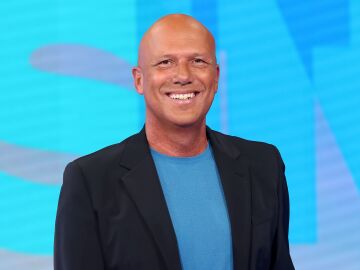 ‘Aruser@s’, el programa líder de las mañanas, arranca este lunes nueva temporada en laSexta y salta a los fines de semana con ‘Aruser@s Weekend’ ‘Aruser@s’, el programa líder de las mañanas, arranca este lunes nueva temporada en laSexta y salta a los fines de semana con ‘Aruser@s Weekend’