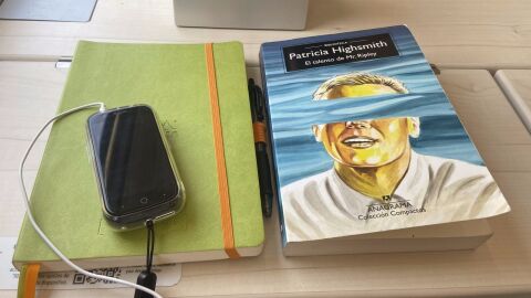 El reto de la desconexión: cómo un teléfono “patata” me ayudó a recuperar el control