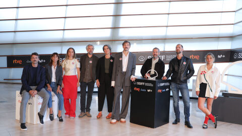atresplayer presenta en el Festival Internacional de Cine de San Sebastián ’33 días’, su nueva serie original 