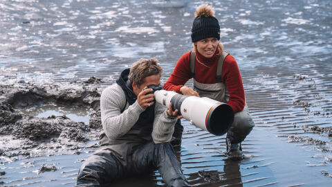 laSexta estrena mañana miércoles una nueva entrega de ‘Cazadores de Imágenes’, con Gotzon Mantuliz y Patricia Conde en Alaska