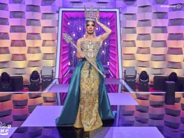 Satín Greco se corona como la nueva superestrella drag española de ‘Drag Race España’ Satín Greco se corona como la nueva superestrella drag española de ‘Drag Race España’