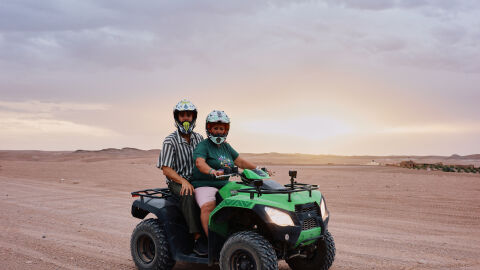 Roberto Leal y su madre, Mercedes Guillén, viajan a Marrakech en la tercera entrega de ‘Nos vamos de madre’, este miércoles en el Prime Time de Antena 3 Roberto Leal y su madre, Mercedes Guillén, viajan a Marrakech en la tercera entrega de ‘Nos vamos de madre’, este miércoles en el Prime Time de Antena 3