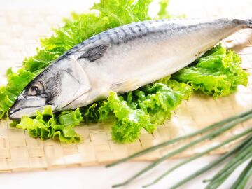 El pescado azul brilla por su ausencia en los comedores de los colegios p&uacute;blicos, una infracci&oacute;n com&uacute;n contra la alimentaci&oacute;n de nuestros hijos