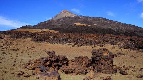 El Teide entra en una fase nueva: los cient&iacute;ficos advierten de una actividad s&iacute;smica sin precedentes recientes en la isla