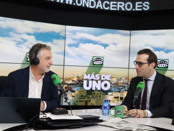 Carlos Alsina entrevista a Carlos Cuerpo en M&aacute;s de uno