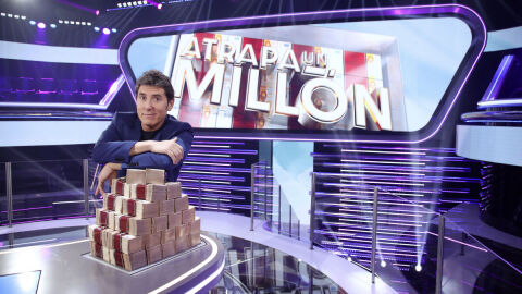 Antena 3 gana el sábado con lo más visto y reina en Prime Time con 'Atrapa un millón', líder y lo más visto de la noche Antena 3 gana el sábado con lo más visto y reina en Prime Time con 'Atrapa un millón', líder y lo más visto de la noche