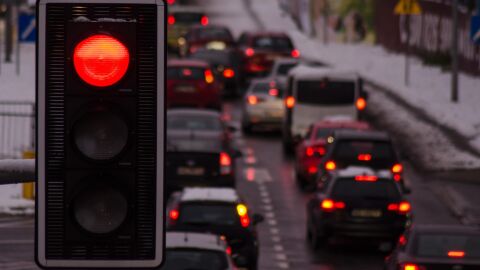 La Dirección General de Tráfico despliega más de 7000 efectivos de vigilancia y prevención para asegurar la seguridad de los desplazamientos de Pascua La Dirección General de Tráfico despliega más de 7000 efectivos de vigilancia y prevención para asegurar la seguridad de los desplazamientos de Pascua