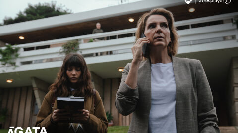 Antena 3 desvela las primeras im&aacute;genes de &lsquo;&Aacute;gata y Lola&rsquo;, su nueva serie para el Prime Time protagonizada por Eva Mart&iacute;n y Mireia Oriol