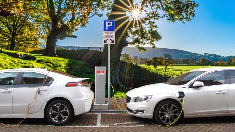España junto a seis países de la UE apuestan por mantener una transición firme hacia el vehículo eléctrico en Europa España junto a seis países de la UE apuestan por mantener una transición firme hacia el vehículo eléctrico en Europa