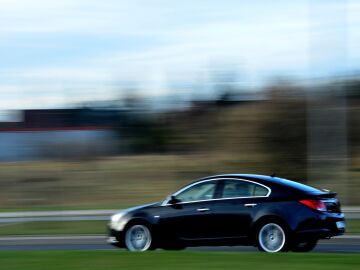 El carnet por puntos cumple 20 años: los conductores han perdido 72 millones de puntos y la mortalidad en carretera ha caído un 60% El carnet por puntos cumple 20 años: los conductores han perdido 72 millones de puntos y la mortalidad en carretera ha caído un 60%