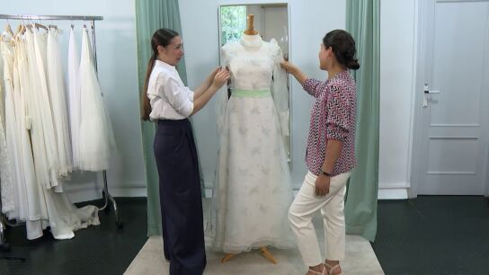 El vestido de novia de tu madre, reinventado: el taller que convierte herencias familiares en prendas únicas El vestido de novia de tu madre, reinventado: el taller que convierte herencias familiares en prendas únicas