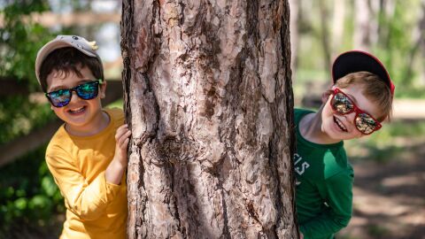Una oftalmóloga advierte sobre los riesgos para la salud ocular infantil durante los campamentos de verano Una oftalmóloga advierte sobre los riesgos para la salud ocular infantil durante los campamentos de verano