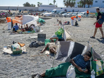 Alejandro Ramírez, vicepresidente de Ceuta, en ‘Más de uno’: “Sentimos que el Gobierno no ha dado una respuesta, que nuestro país nos ha abandonado” Alejandro Ramírez, vicepresidente de Ceuta, en ‘Más de uno’: “Sentimos que el Gobierno no ha dado una respuesta, que nuestro país nos ha abandonado”