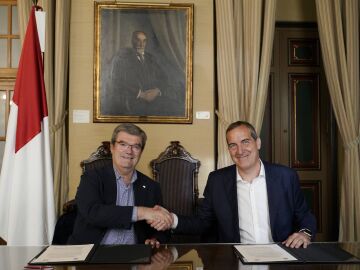Juan Mari Aburto (izqda) e Iñaki Lerga Juan Mari Aburto (izqda) e Iñaki Lerga